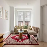 Kensington High Street Apartments