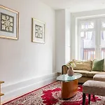 Kensington High Street Apartments