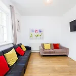 Larger Groups Apartment With Garden And Parking