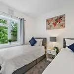 Lux Modern 2Bd Apt Near Central London & Heathrow Easy Fast