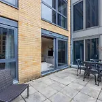 Chelsea Harbour Living
