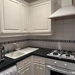 Entire Flat In Kensington