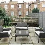 Charming 2-Bed House In Central