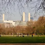 St John\'S Hill Duplex