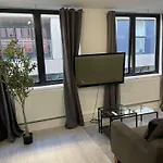 2 Bdrm Contemporary Central London Apartment