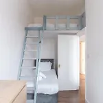 2 Bedroom Apartment In Central London