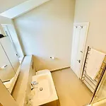 Private, Comfy And Quiet Room For 2 Clapham