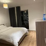 Simply Lux Apartment