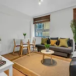 Mysquare Mansion House Apartment Queens Quay