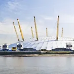 2 Bed Apartment, Near Canary Wharf, O2, Excel, Airport
