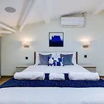 The Loft House By Artsy