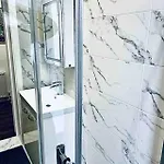Central London- Zone 1 - Room 3