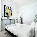 Cozy 1 Bedroom Flat In Greater London