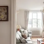 Chestnut Blossom - 1 Bedroom In Kensington