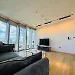 New Manhattan Loft Gardens Stratford
