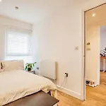 Spacious 2 Bed Flat - Woolwich - Elizabeth Line