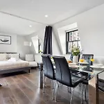 3Br Penthouse With Terrace - Cityapartmentstay