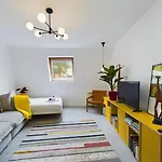 Pass The Keys Stylish Flat Heart Of Hackney