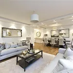 Large Super Penthouse Park Lane Opposite Hyde Park Sleeps 12