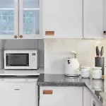 13-Bed London Gem, Opposite Tube Station Less Than 1 Min Walk