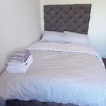 Neat And Peaceful Double Room