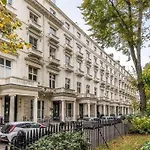 1 Bedroom Apartment Prime Location London