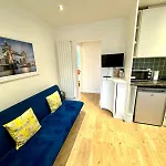 London Bridge Retreat