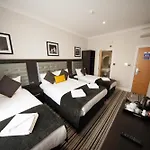 St George\'s Inn Victoria