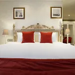 Ashburn Hotel