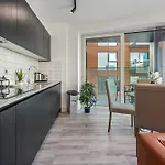 Mysquare Modern One & Two Bedrooms Flat In North Acton Close To Ealing
