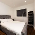 Bonneville House, Private Jacuzzi And Modern Interior