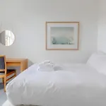 Beautifully Designed 2Bd House - By Queen\'S Park!