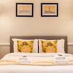 Charming Studio In Prestigious Chelsea