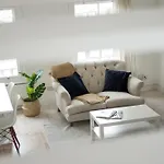 Elegant 2Bd Flat Near Portobello Rd With Balcony