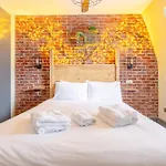 Newly-Refurbished Loft-Style Flat Farringdon!