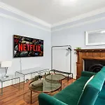 Londwell, Stylish Mayfair Central London Apartment