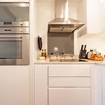 Stylish And Comfortable Canary Wharf Apartment Perfect For Long Stays