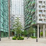 Stylish And Comfortable Canary Wharf Apartment Perfect For Long Stays