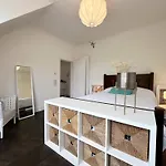 Luxury 2 Bedroom Apartment In West Hampstead