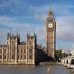 Don\'T Wake Me Up. South London. Sleeps 6