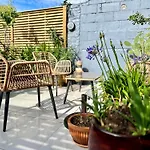 Garden Flat. Tottenham Hale. 20Mins2Central London