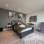 Ft8 Brick Lane Apartment