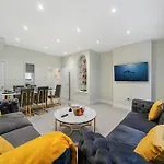 Chic 2 Bed Maisonette In Mayfair 32A