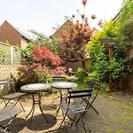 Central London Cottage Shared Flat