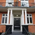 3 Bedroom Lauderdale Mansions