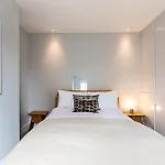 Renovated Historic Home & Garden In City Enclave