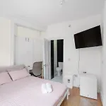 Lovely Bedroom With Private Bathroom
