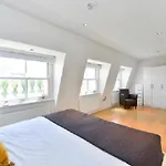 The Queen\'S Gate Penthouse