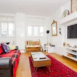 Trendy East London Apartment Near Shoreditch