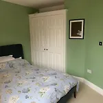 Lovely 2 Bedroom Flat Near Whitechapel Station